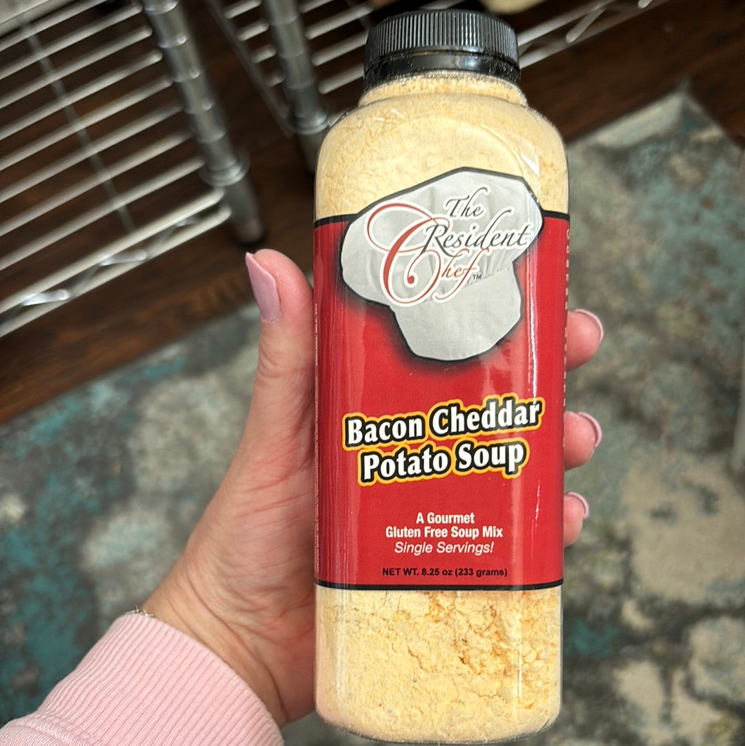 The Resident CHEF mixes